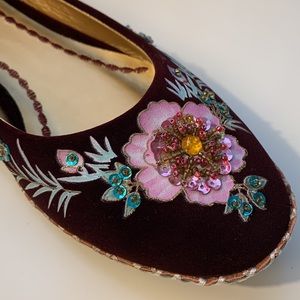 NWT, Matisse velvet dark magenta beaded flats. Size 7.5.